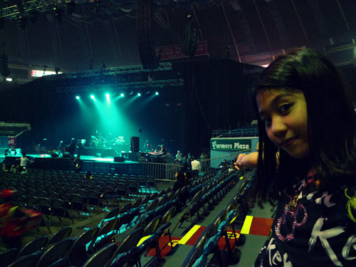 Avril-Black-Star-Manila-s_14