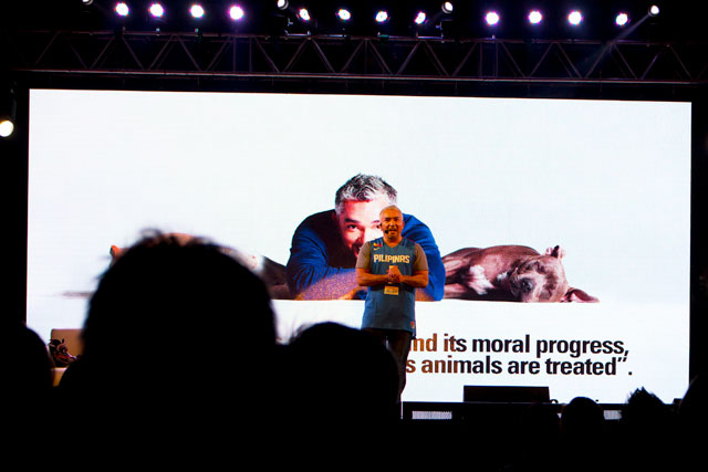 Cesar-Millan-Manila_09