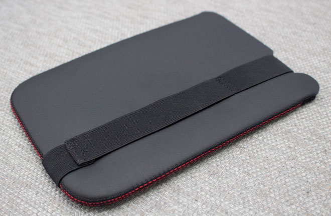 Acme-iPad-Sleeve_03