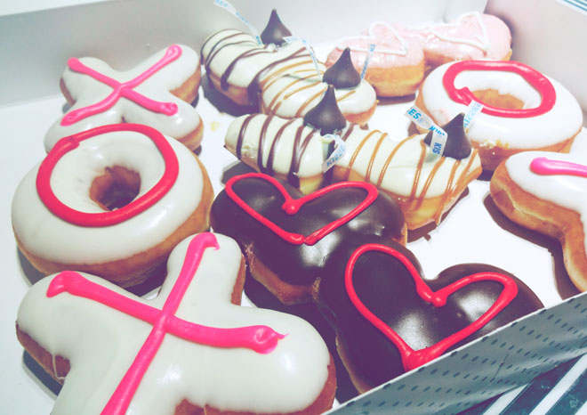 Krispy-Kreme-Valentine-2015_00