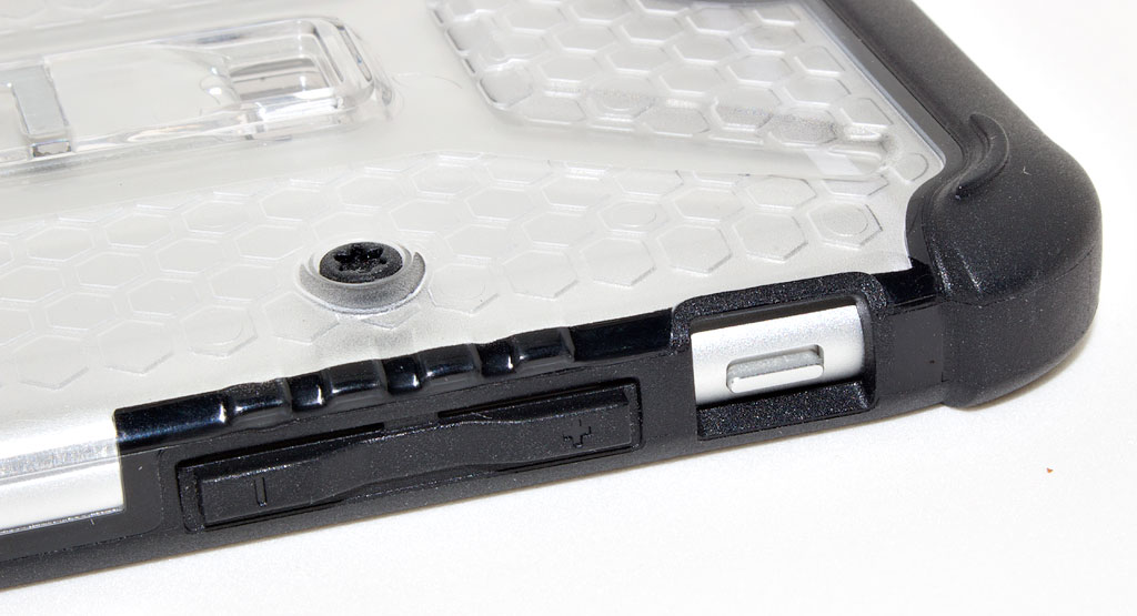 Urban-Armor-Gear-iPhone-6_09